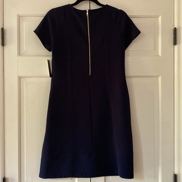 Donna‎ Morgan Shift Silhouette Dress Subtle Clavicle Cutouts New Size 4 NWT Navy - Picture 12 of 13